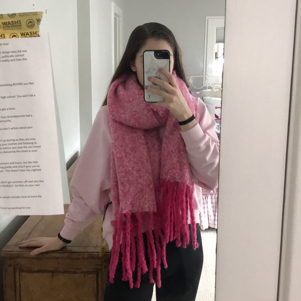 NWOT Fluffy pink Urban Outfitters Scarf